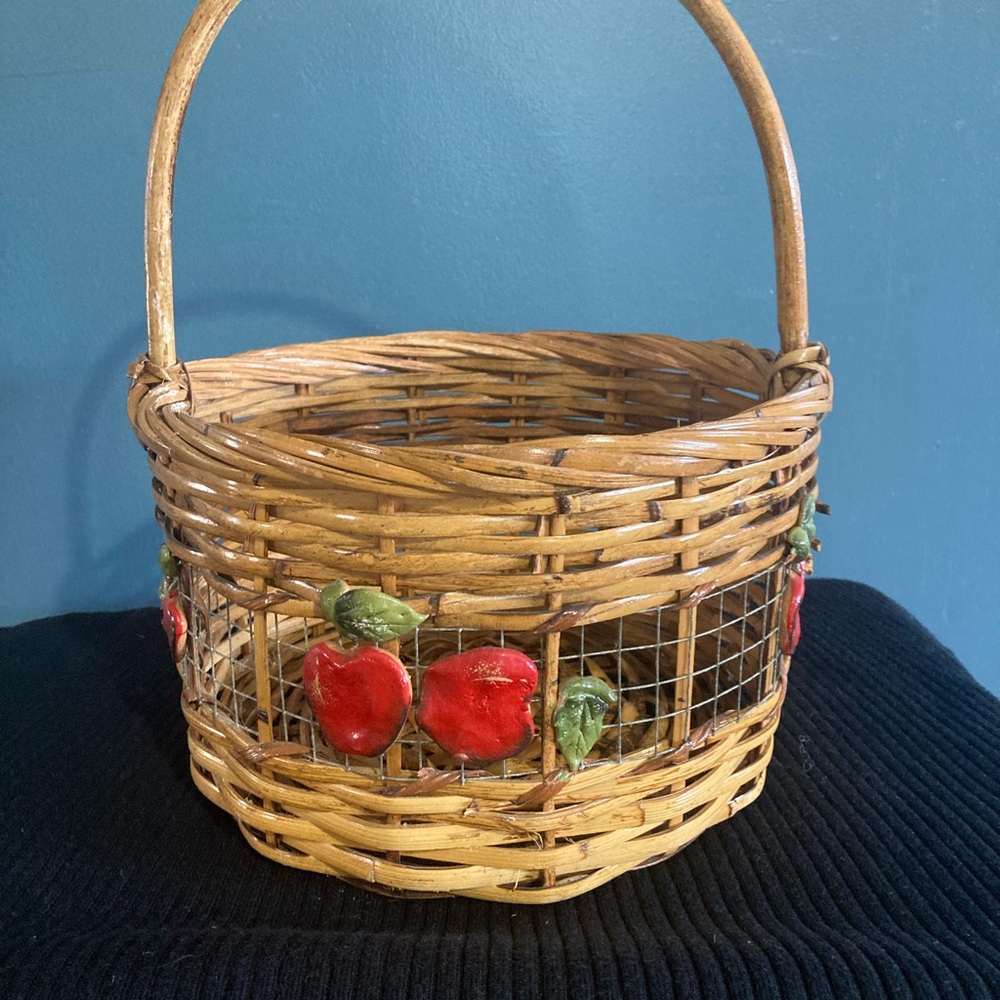 Vintage Handwoven Wicker Basket with Red Apple Accents